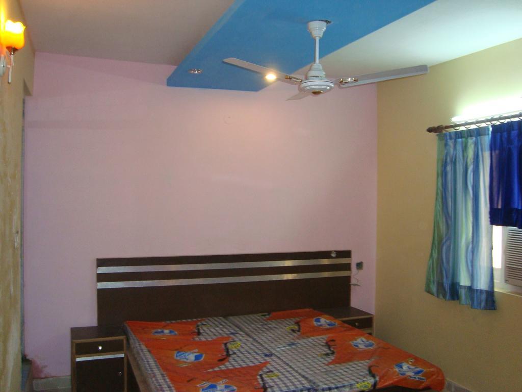 Hotel S P New Delhi Bagian luar foto