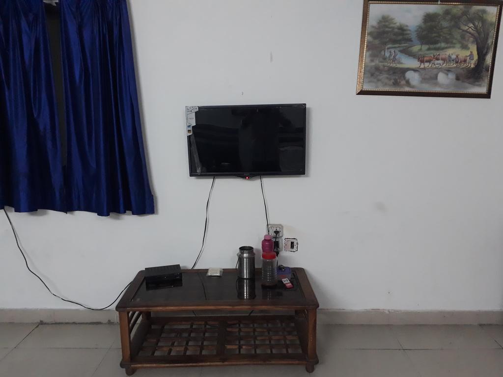 Hotel S P New Delhi Bagian luar foto